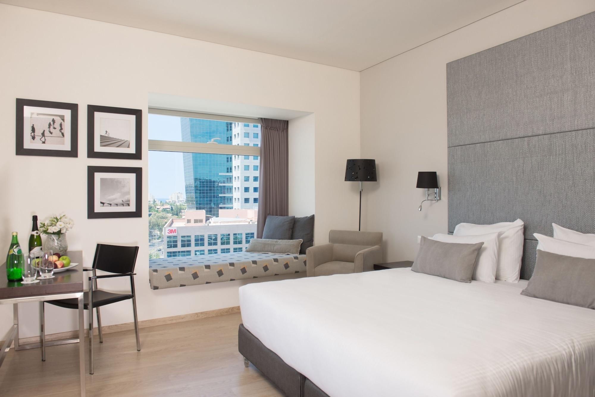 Benjamin Business Hotel Herzelia Eksteriør bilde