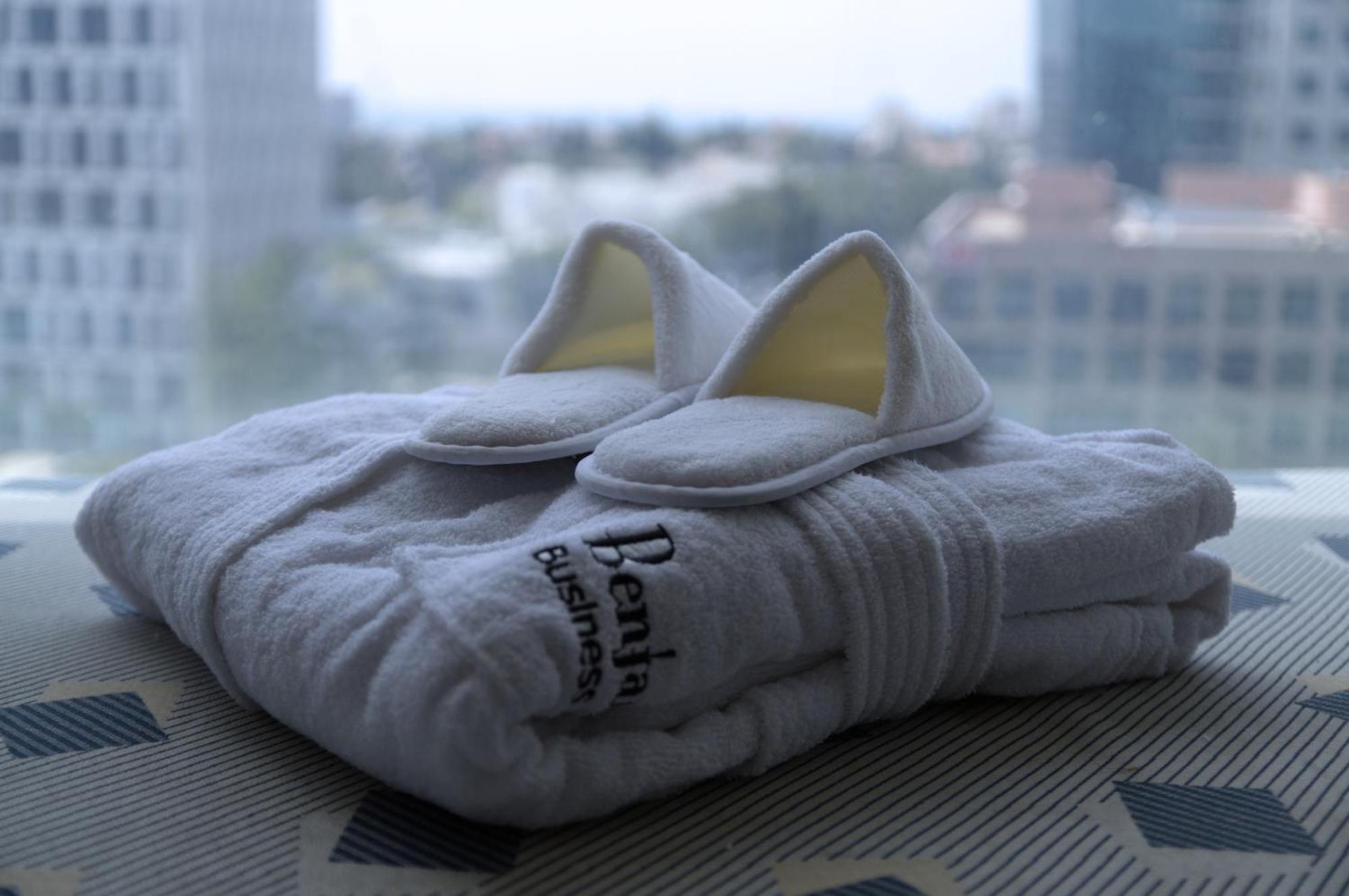 Benjamin Business Hotel Herzelia Eksteriør bilde